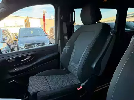 Övrigt 2025 Mercedes-Benz V 300 d 4MATIC STYLE AMG DISTRONIC MULTIBEAM (12)