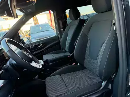 Övrigt 2025 Mercedes-Benz V 300 d 4MATIC STYLE AMG DISTRONIC MULTIBEAM (13)
