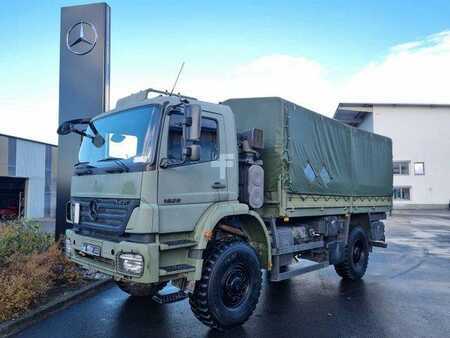 Other 2007 Mercedes-Benz Axor 1829 A 4x4 Pritsche/Plane 10 Stück (1)