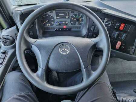 Other 2007 Mercedes-Benz Axor 1829 A 4x4 Pritsche/Plane 10 Stück (12)