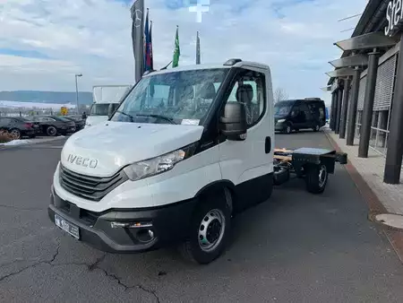 Pozostałe 0 Iveco Daily 35S14 HA8 Fahrgestell *R3.450mm*AHK*Luft* (4)