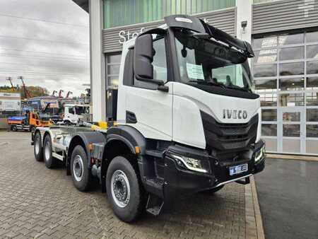 Iveco AD360X48Z/P HR OFF 8x4 Palfinger P24A Intarder