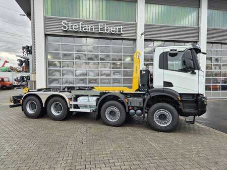 Iveco AD360X48Z/P HR OFF 8x4 Palfinger P24A Intarder