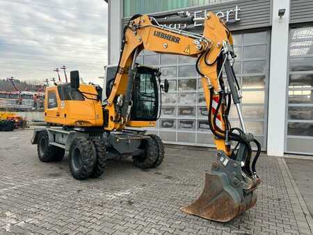 Pelle sur pneus 2019 Liebherr A 910 C Litronic / 2.381h / SW33 (12)