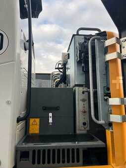 Pelle sur pneus 2019 Liebherr A 910 C Litronic / 2.381h / SW33 (17)