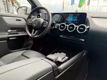 Muut 2023 Mercedes-Benz GLA 200d Style+Distr+AHK+RKamera+1.Hand (16)