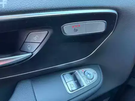 Ostatní 2025 Mercedes-Benz V 220 d STYLE AMG DISTRONIC AHK2,5to NIGHT Liege (18)