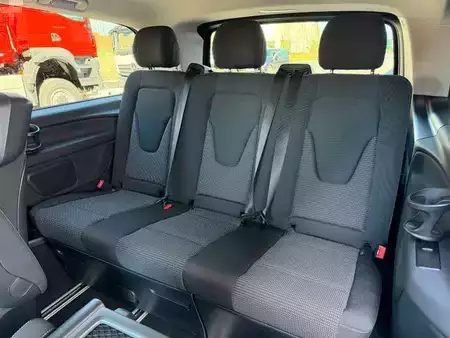 Ostatní 2025 Mercedes-Benz V 220 d STYLE AMG DISTRONIC AHK2,5to NIGHT Liege (7)