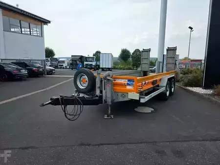 Ostatní 2018 [div] Schmid MTT 890 Tieflader mit Rampen (11)