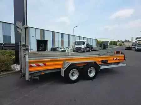 Ostatní 2018 [div] Schmid MTT 890 Tieflader mit Rampen (4)