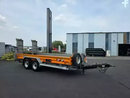 Ostatní 2018 [div] Schmid MTT 890 Tieflader mit Rampen (7)