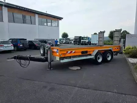 Ostatní 2018 [div] Schmid MTT 890 Tieflader mit Rampen (8)