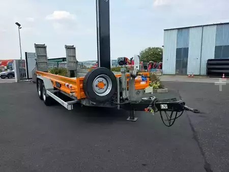 Ostatní 2018 [div] Schmid MTT 890 Tieflader mit Rampen (9)