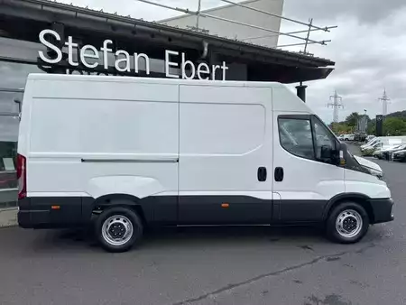 Altri 2026 Iveco Daily 35S14 V ASC Kastenwagen (4)