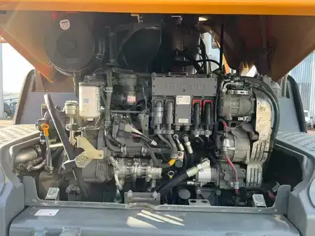 Hjullaster 2016 Liebherr L 556 / 5.574h / Waage / Zentralschmierung (13)