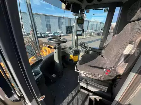 Hjullaster 2016 Liebherr L 556 / 5.574h / Waage / Zentralschmierung (20)