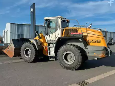 Hjullaster 2016 Liebherr L 556 / 5.574h / Waage / Zentralschmierung (3)
