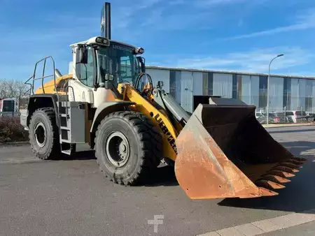 Hjullaster 2016 Liebherr L 556 / 5.574h / Waage / Zentralschmierung (9)