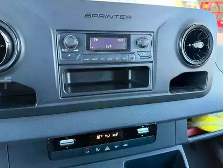 Other 2022 Mercedes-Benz Sprinter 215 CDI DoKa Klima AHK (11)