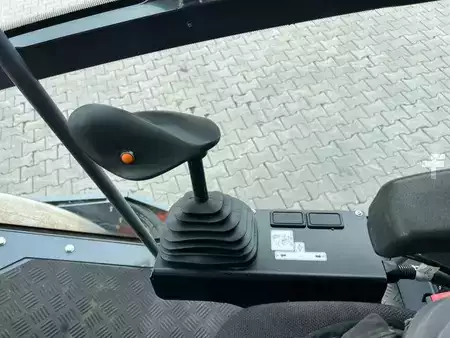 Compactador monocilíndrico 2018 Hamm H 7i / Walzenzug / nur 457h / 2018 / Klima (20)