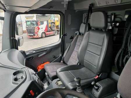 Other 2007 Mercedes-Benz Axor 1829 A 4x4 Pritsche/Plane 10 Stück (12)