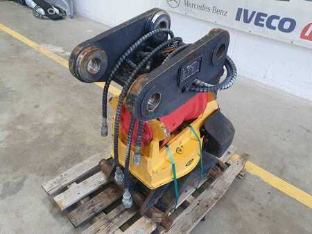 Pozostałe 2016 Rädlinger Schwenkrotator CAT M318 / CW 40 / 2016 (9)