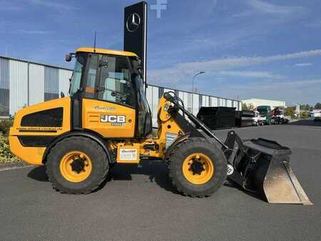 JCB 407 SV / nur 110h / Schaufel & Palettengabel