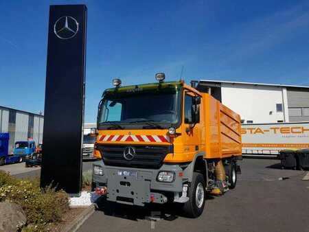 Sonstige 2005 Mercedes-Benz Actros 2032 A 4x4 Bucher STKF 9500 Airport (1)
