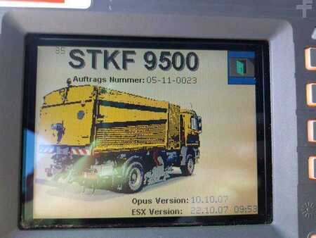 Sonstige 2005 Mercedes-Benz Actros 2032 A 4x4 Bucher STKF 9500 Airport (11)