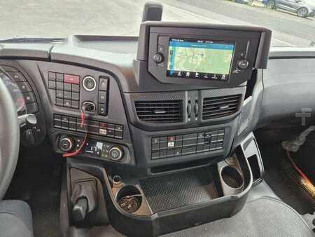 Other 2025 Iveco X-Way AD300X48Z HR OFF 6x4 Bordmatik Intarder (13)