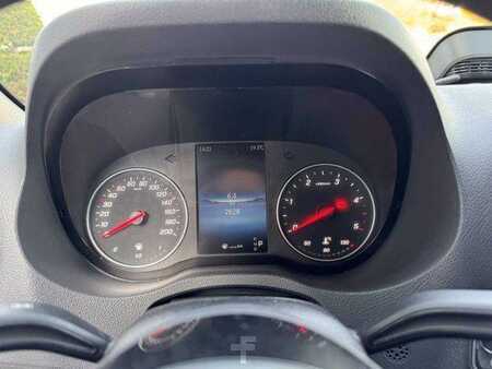 Outro 2024 Mercedes-Benz Sprinter 317 CDI 3665 Klima Kamera MBUX Schwing (14)