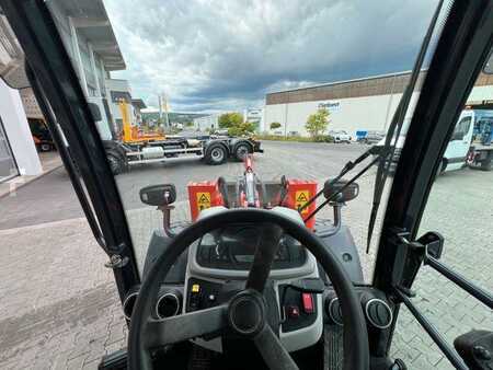 Kubota R070 / Gabel & Schaufel / nur 1.869h!