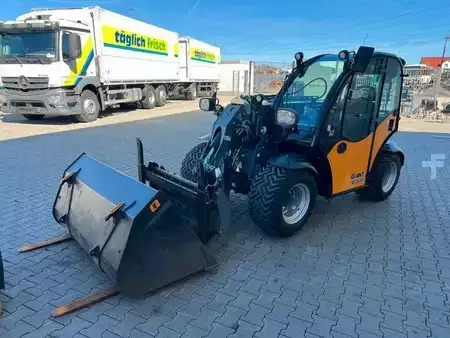 Pyöräkuormaajat 2023 Giant GT5048 HD Greifschaufel Zentralschmierung (11)