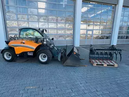 Pyöräkuormaajat 2023 Giant GT5048 HD Greifschaufel Zentralschmierung (2)