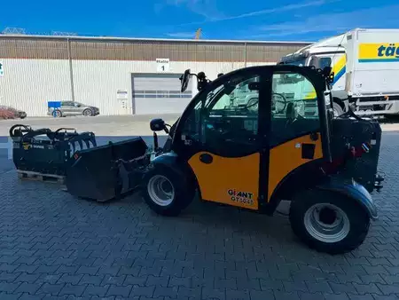 Pyöräkuormaajat 2023 Giant GT5048 HD Greifschaufel Zentralschmierung (8)