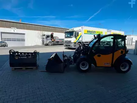 Pyöräkuormaajat 2023 Giant GT5048 HD Greifschaufel Zentralschmierung (9)