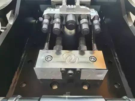 Vedlegg 0 OilQuick OQ65 Adapterplatte für Westtech & mehr / NEU (10)