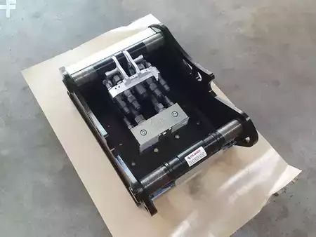 Vedlegg 0 OilQuick OQ65 Adapterplatte für Westtech & mehr / NEU (2)