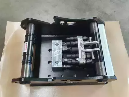 Vedlegg 0 OilQuick OQ65 Adapterplatte für Westtech & mehr / NEU (5)