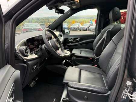 Other 2024 Mercedes-Benz V 300 d 4MATIC EXCLUSIVE AMG Panorama Standheiz (13)