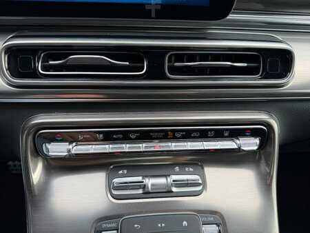 Other 2024 Mercedes-Benz V 300 d 4MATIC EXCLUSIVE AMG Panorama Standheiz (17)