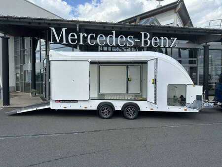 Pozostałe 0 Brian James Race Sport Länge: 5,03 m / 3.000 kg (2)