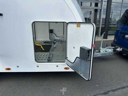 Pozostałe 0 Brian James Race Sport Länge: 5,03 m / 3.000 kg (4)