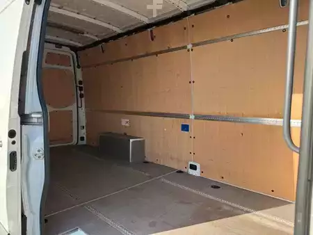 Ostatní 2024 Mercedes-Benz Sprinter 317 CDI 9G 4325 Klima Kamera LED (8)