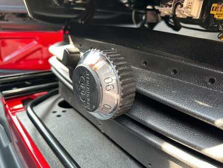 Outro 2024 Mercedes-Benz Sprinter 319 CDI 4x4 DoKa Klima AHK3,5to (13)