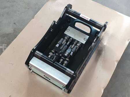 Autres 0 OilQuick OQ45-5 Adapterplatte für Westtech &mehr (4)