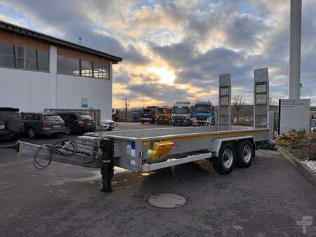 Outro 2024 Wörmann BauTL105.55/200 Rampen verzinkt (11)