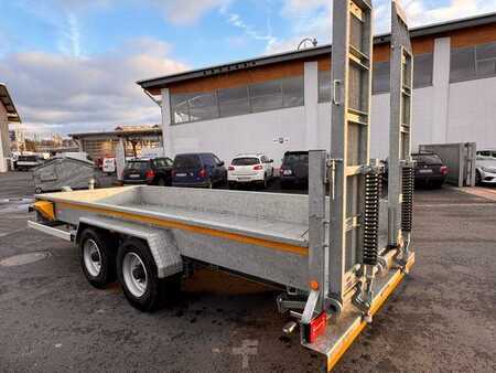 Outro 2024 Wörmann BauTL105.55/200 Rampen verzinkt (4)