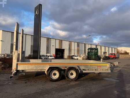 Outro 2024 Wörmann BauTL105.55/200 Rampen verzinkt (6)