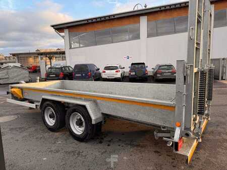 Outro 2024 Wörmann BauTL105.55/200 Rampen verzinkt (7)